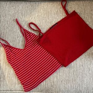 2️⃣ Brandy Melville tank crop tops